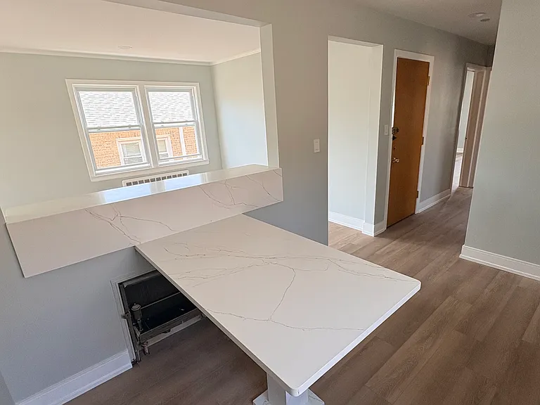2724 W Summerdale Ave #2 — Photo 8