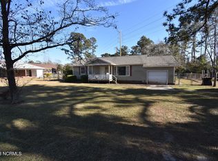 4317 Country Club Rd, Morehead City, NC 28557