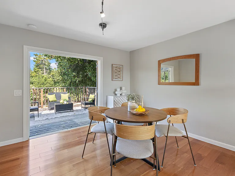 25900 Vinedo Ln — Photo 33