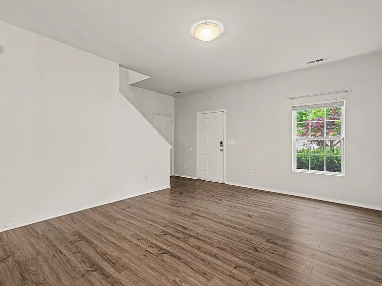 8942 Chalkstone Rd — Photo 6