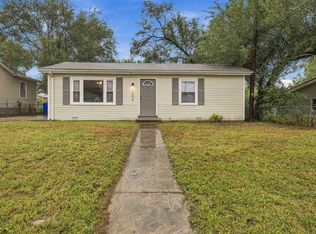 1204 W 20th St, Junction City, KS 66441