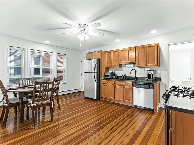 41 Harbor St #2 — Photo 6