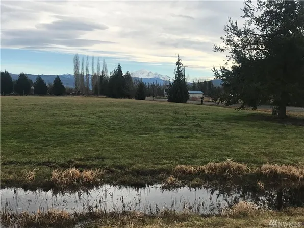 1238 E Axton Rd, Bellingham, WA 98226
