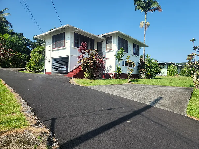 458 Kaumana Dr — Photo 5