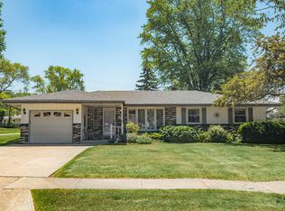 5208 Lilac Ln, Greendale, WI 53129