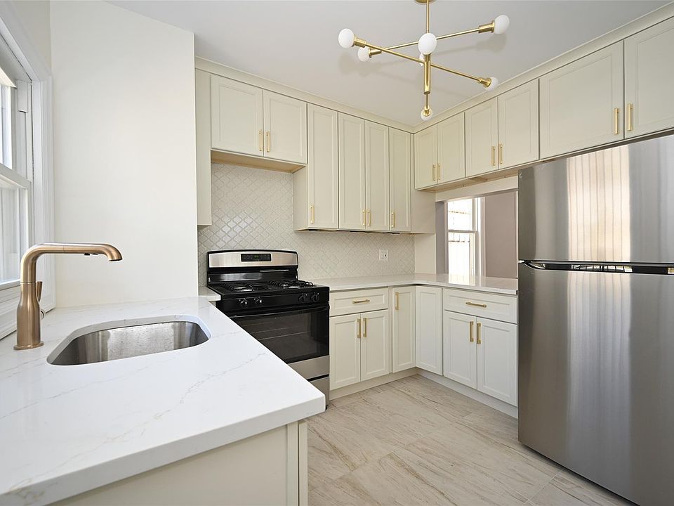 1st image of 589 Milford Street