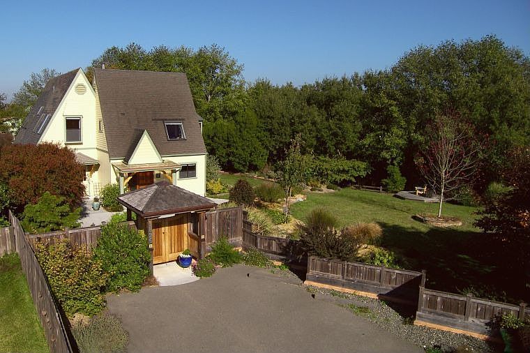 house and parking