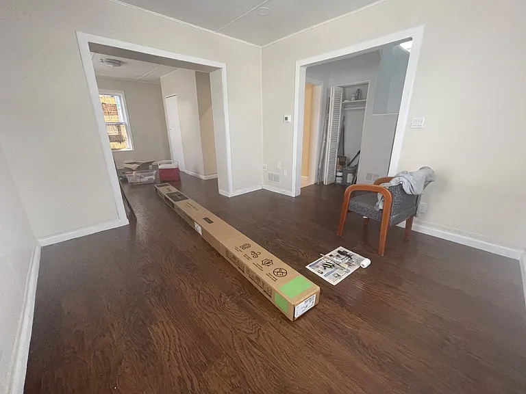 230 Randolph St — Photo 3