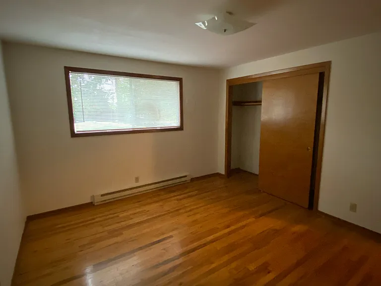 1347 Fir St S — Photo 19
