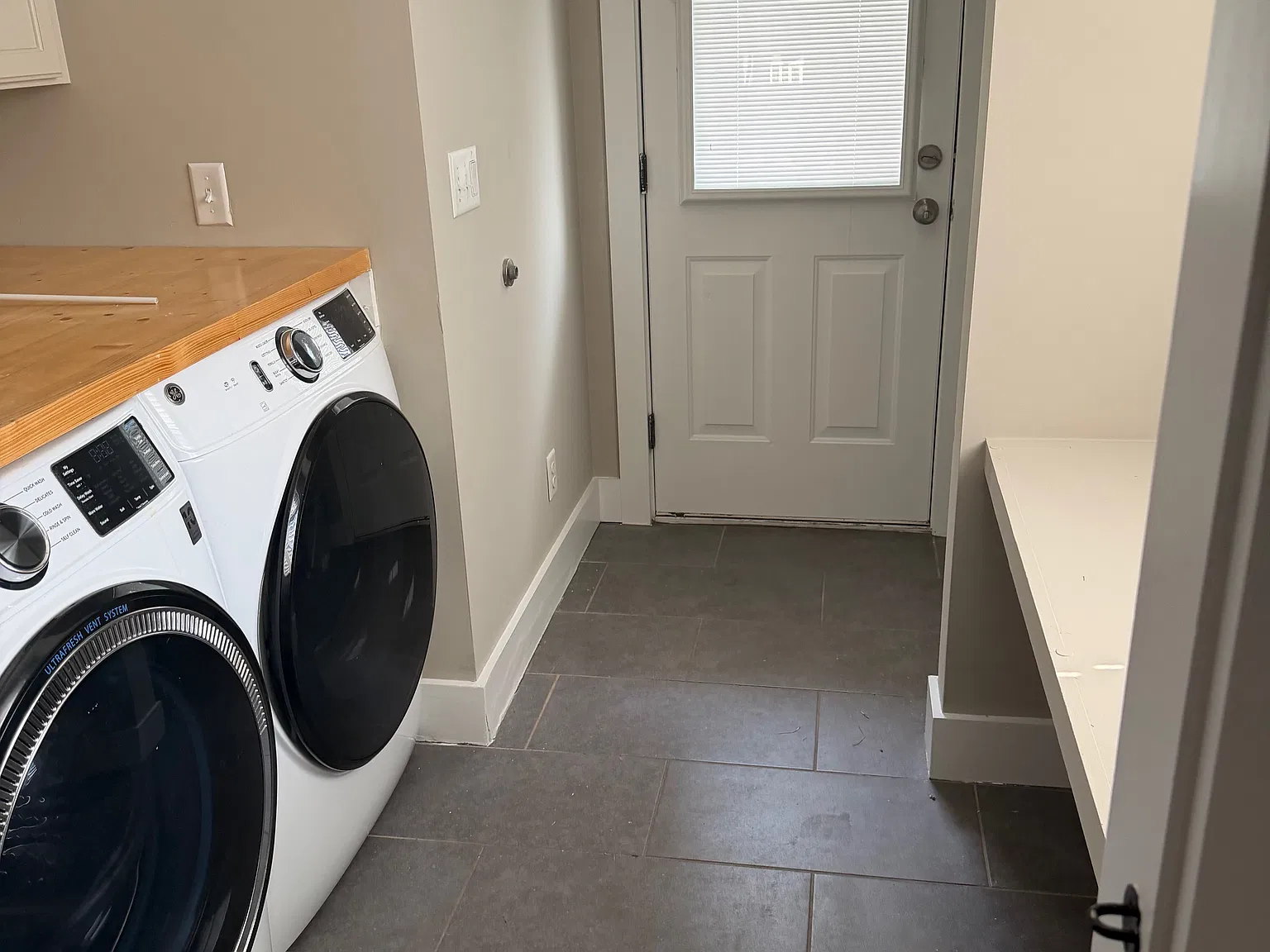3 bed, 1414 sqft, $3,800 — Photo 4