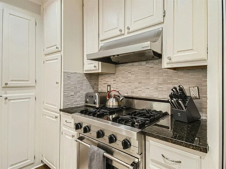 4129 Holland Ave — Photo 10