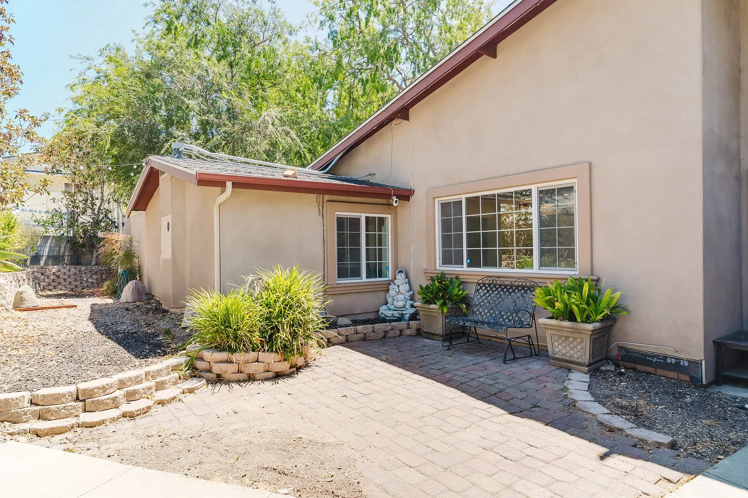 4 bed, 2351 sqft, $8,000 — Photo 3