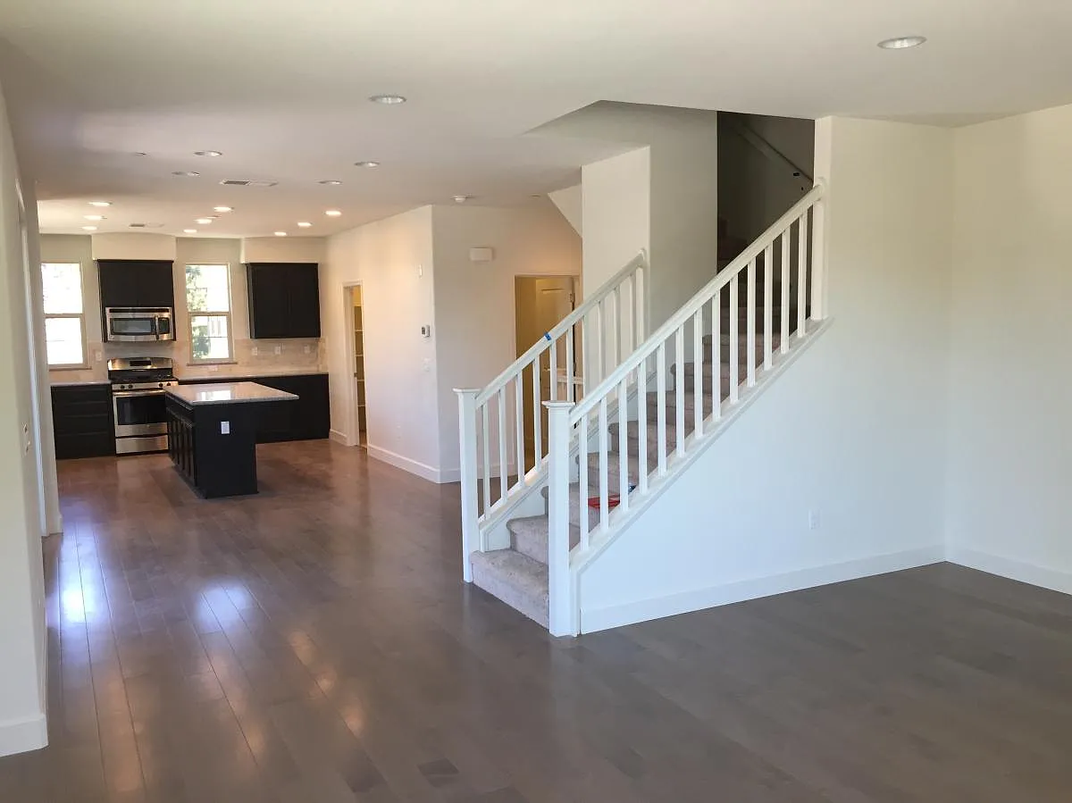 2939 Kaiser Drive — Photo 2