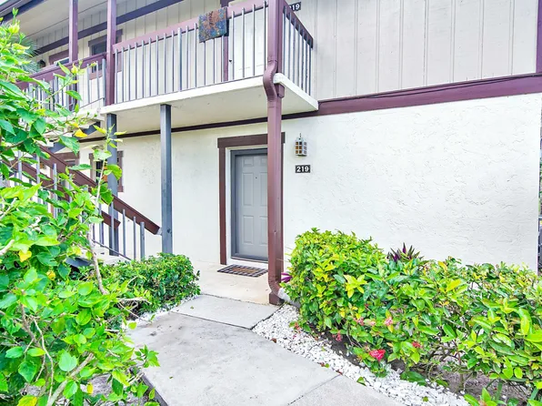 13334 Polo Club Rd, Wellington, FL