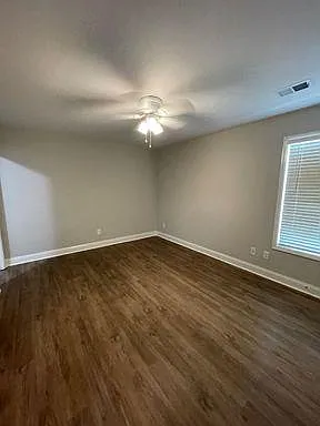 108 Blue St - L — Photo 3