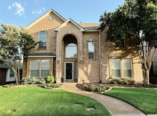 460 Crestview Point Dr, Lewisville, TX 75067