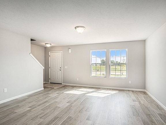 4th image of 13678 Oasis Ave