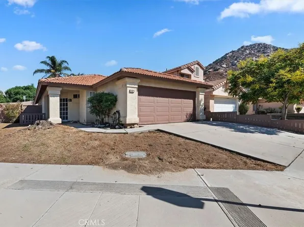 11423 Citrus Glen Ln, Fontana, CA 92337