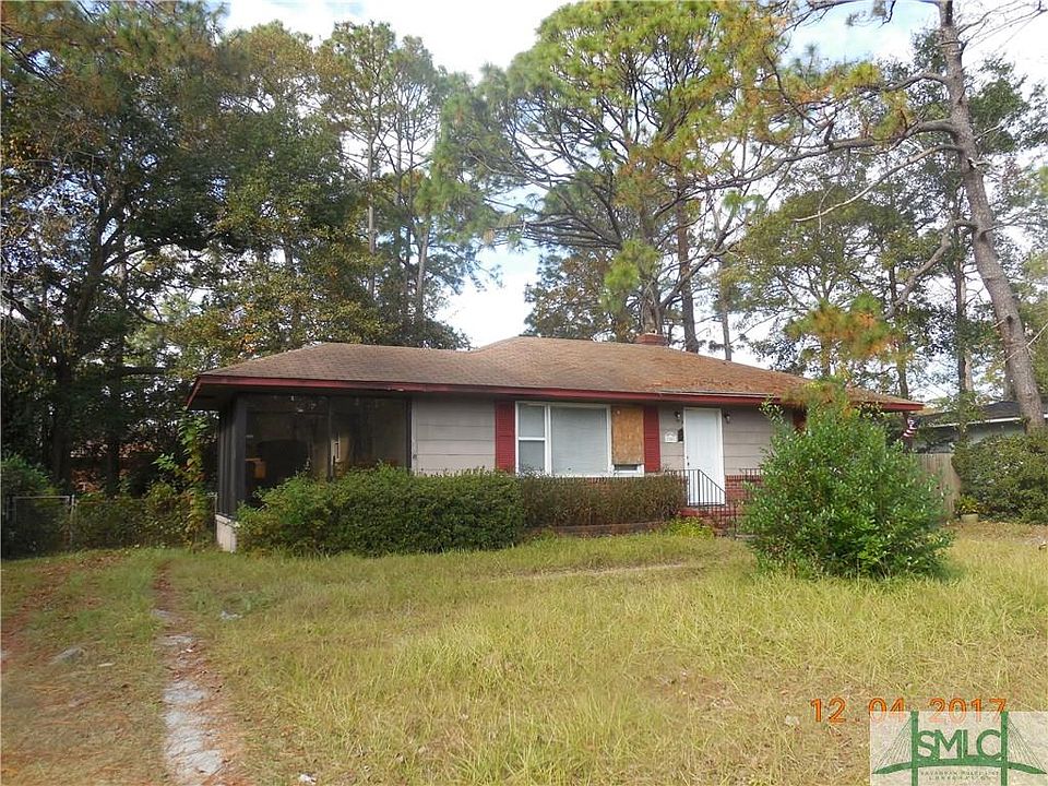 2nd image of 2313 Pinetree Rd