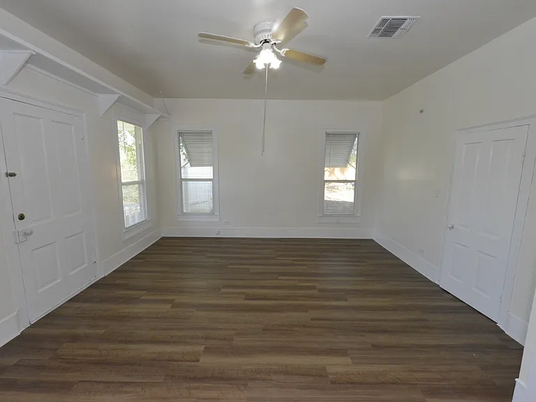 1598 State Highway 16 N — Photo 19