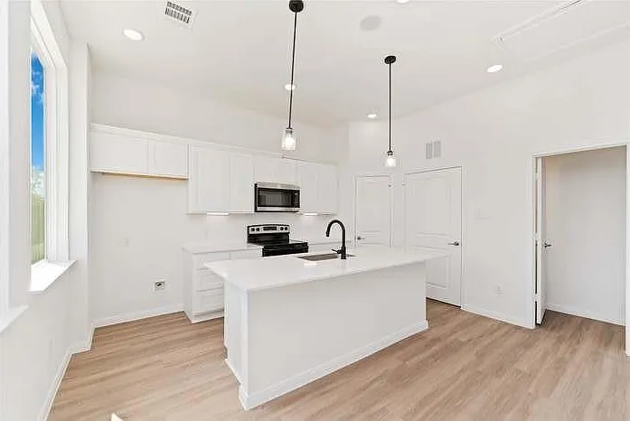 4710 Mallow St #B — Photo 7