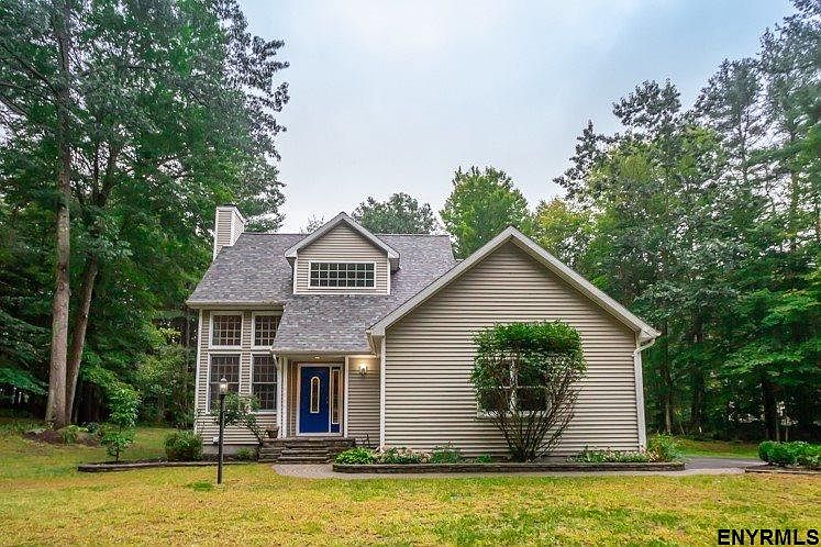 1st image of 119 Chelsea Dr