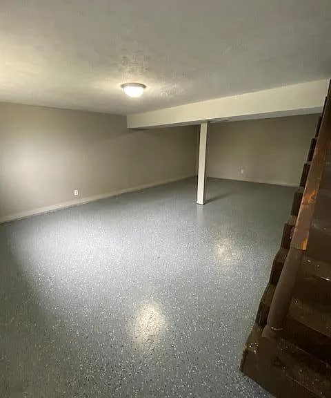 229 Newcastle Ct — Photo 9