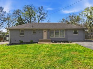 2835 Twin Lawn Dr, Nashville, TN 37214