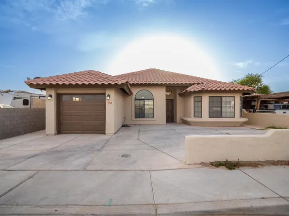 734 N Mesa St, San Luis, AZ 85349