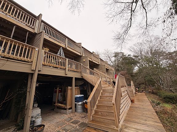 Unit C3 river side stairwell