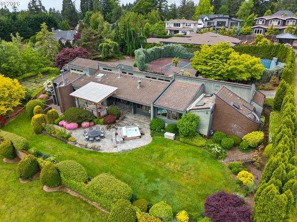 13237 Knaus Rd, Lake Oswego, OR 97034