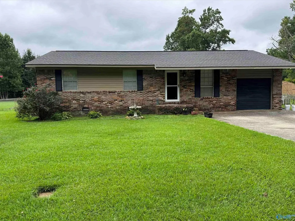 1424 Lasseter Rd