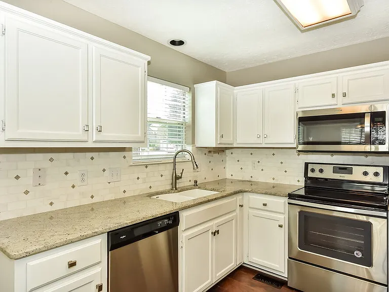 142 S Birchwood Dr — Photo 8