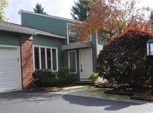 20 Thorndale Rd, Slingerlands, NY 12159