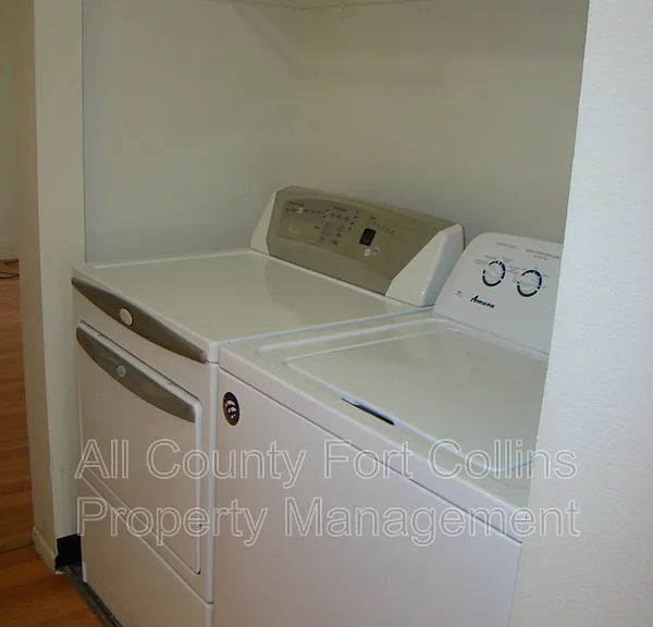 1719 Larch St #B — Photo 10