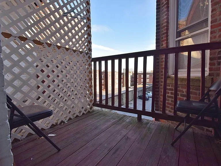 61 Thatcher St #32 — Photo 3