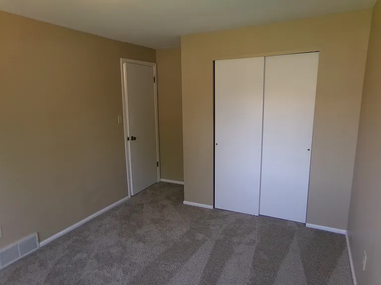 4 Woodbine Ct — Photo 22