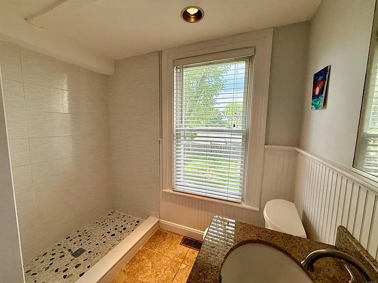 65 Terrace Ave #1 — Photo 15