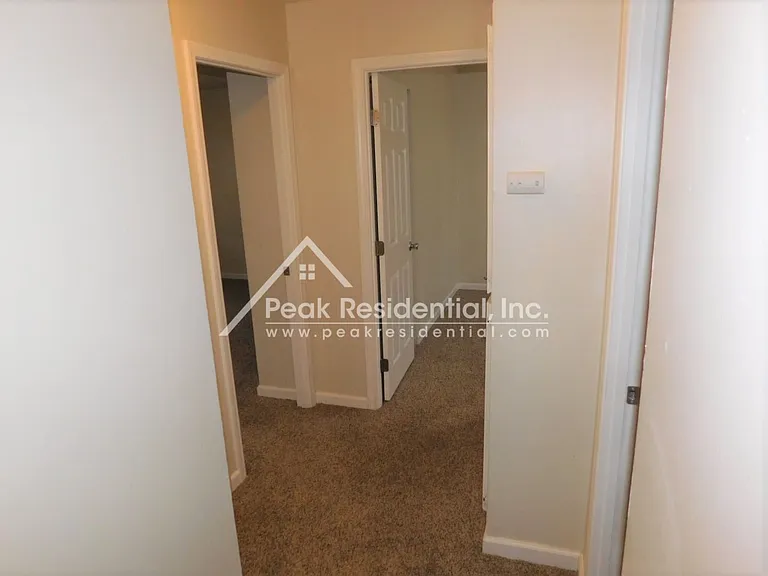 10260 Mills Station Rd — Photo 9