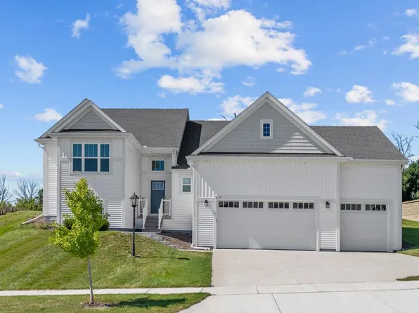 675 Amber LANE, Port Washington, WI 53074