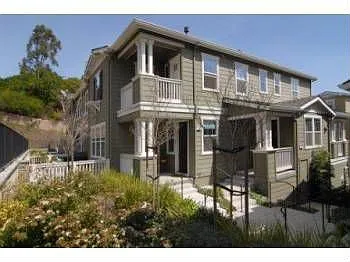 700 Live Oak Way APT 703 photo 1