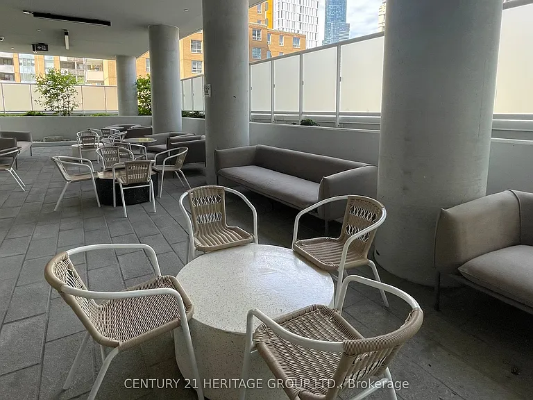 77 Mutual St #1401 — Photo 14