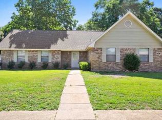 609 Sarazen Dr, Gulfport, MS 39507