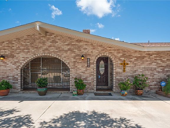 4th image of 3313 Laguna Shores Rd