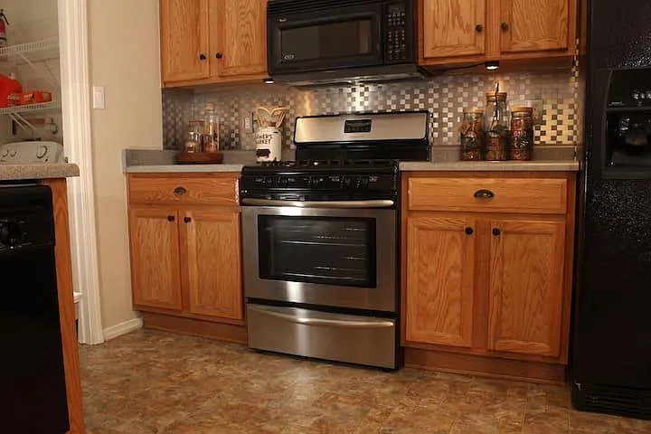 Building Photo - 8311 Bluffs Edge Pl NW