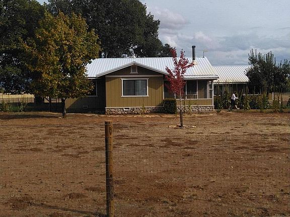 3rd image of 27971 Soldier Mountain Rd