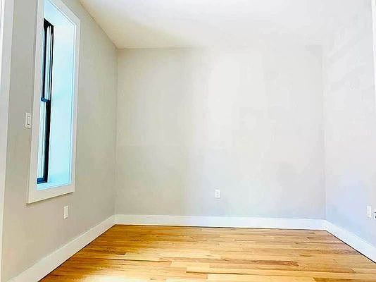 4th image of 62 Somers St #1F