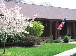 14269 Trailtop Dr, Chesterfield, MO