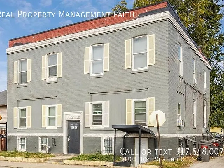 3030 E 10th St #C — Photo 2