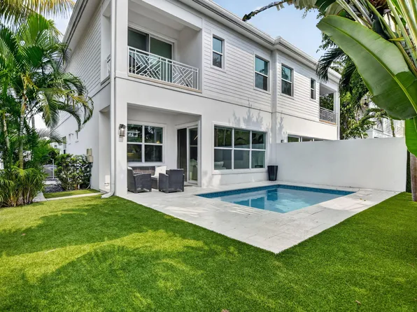 500 NE Wavecrest Way, Boca Raton, FL 33432